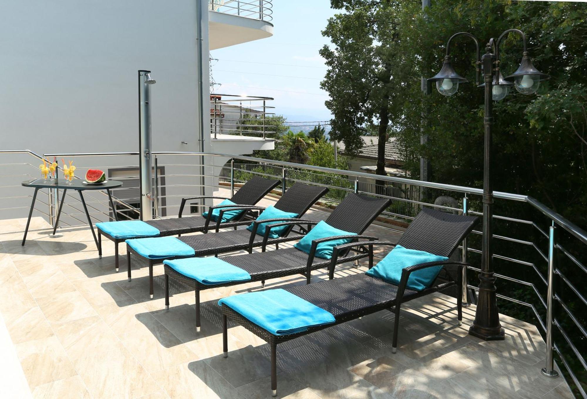Villa Dragi With Pool, Sauna, & Whirlpool Opatija Room photo