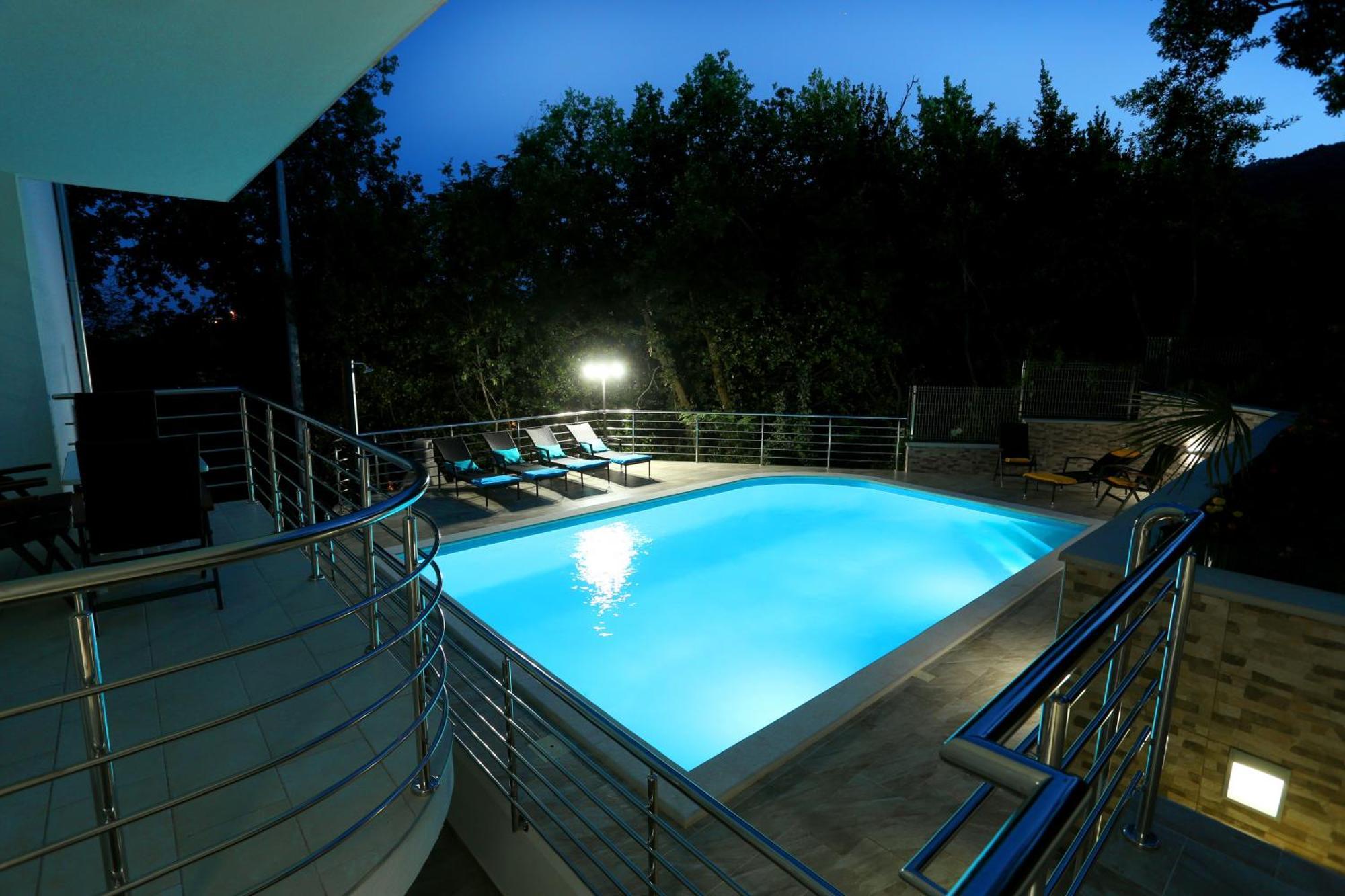 Villa Dragi With Pool, Sauna, & Whirlpool Opatija Room photo