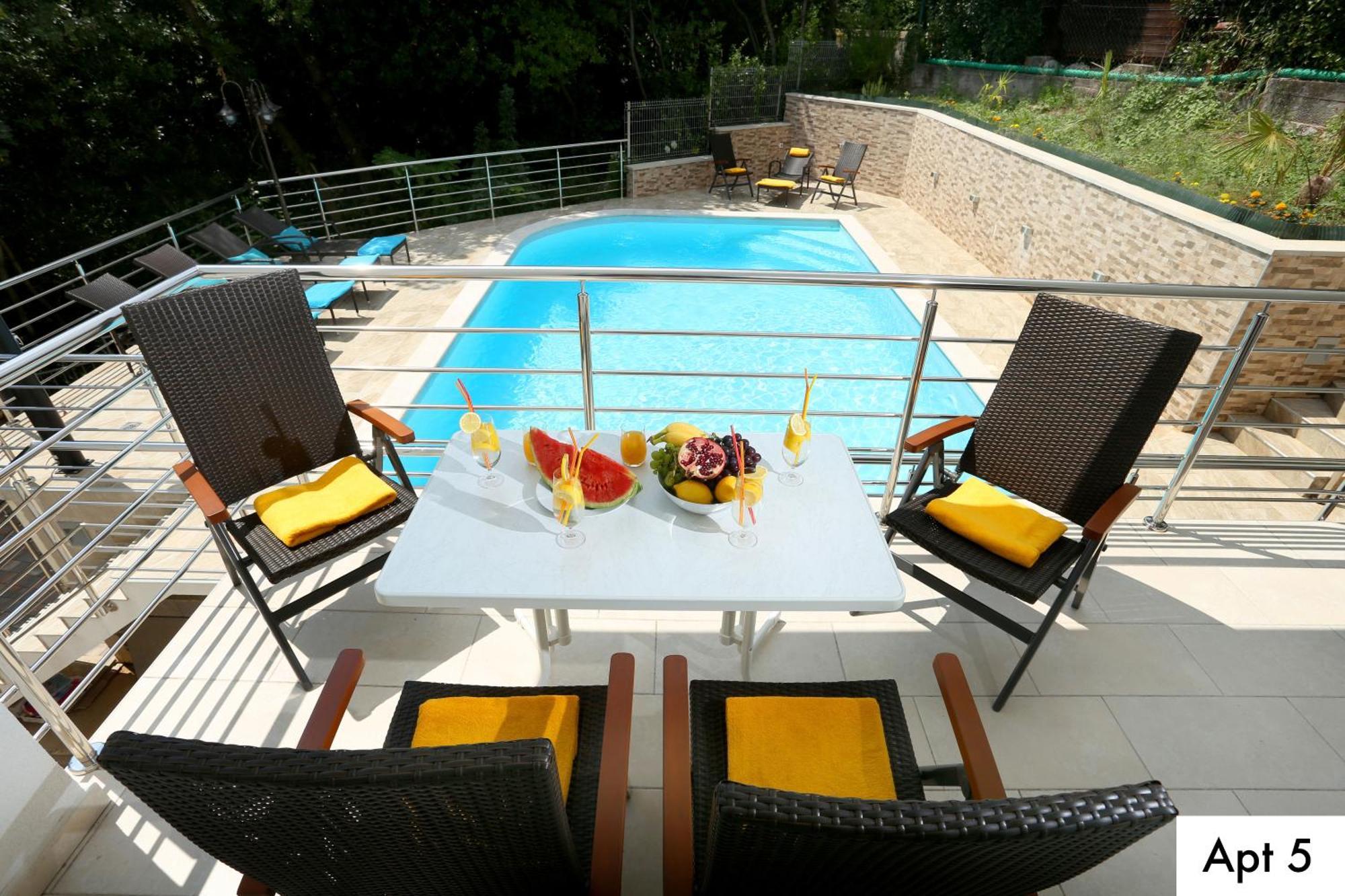 Villa Dragi With Pool, Sauna, & Whirlpool Opatija Room photo